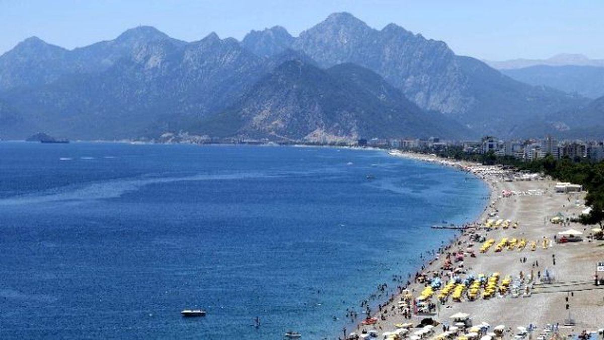 Antalya Yanıyor