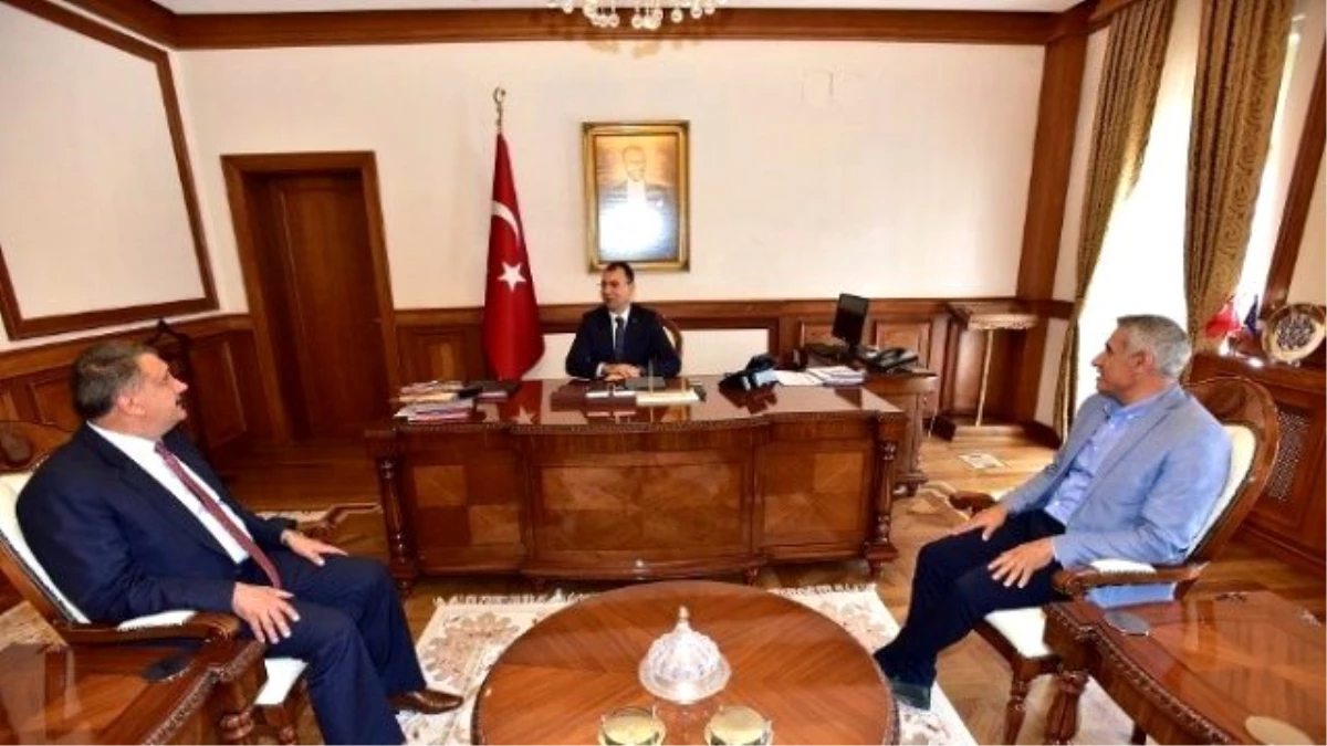 Başkan Gürkan, Malatya Valisi Toprak\'ı Ziyaret Etti