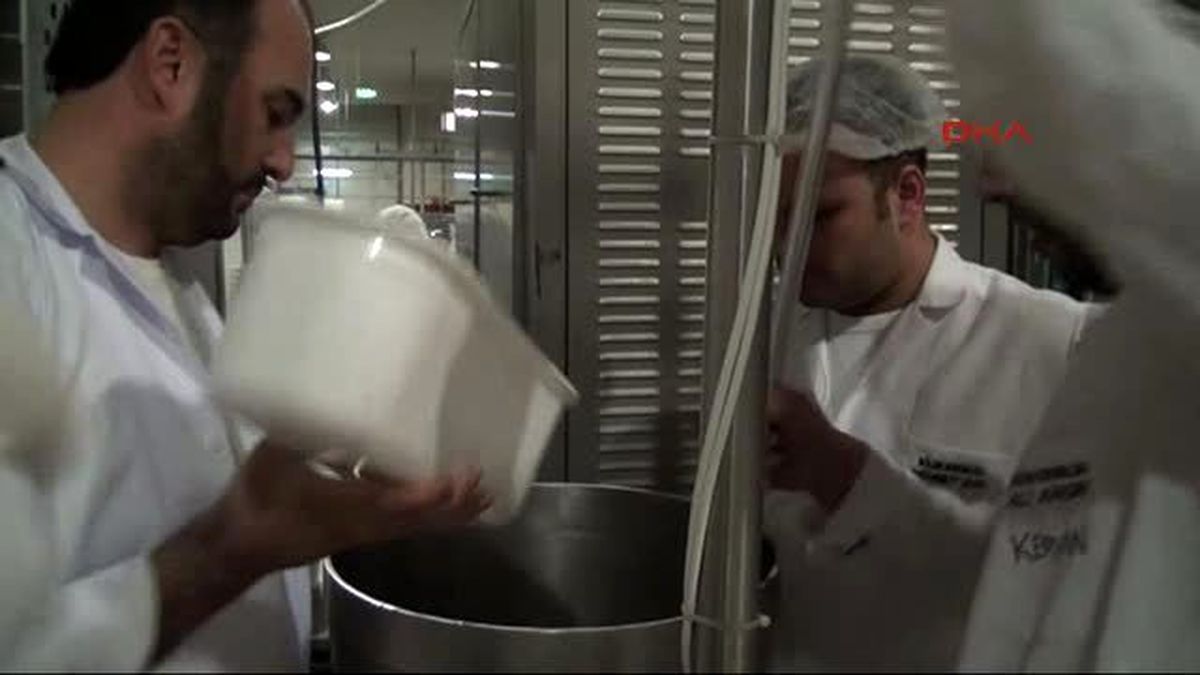Kahramanmaraş\'ta Çaylı Dondurma Üretildi
