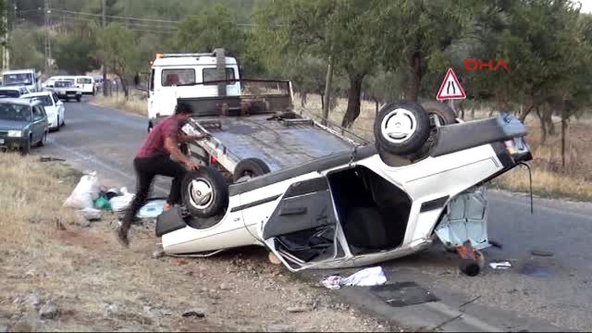 Kahramanmaraş\'ta Otomobil Devrildi 8 Yaralı