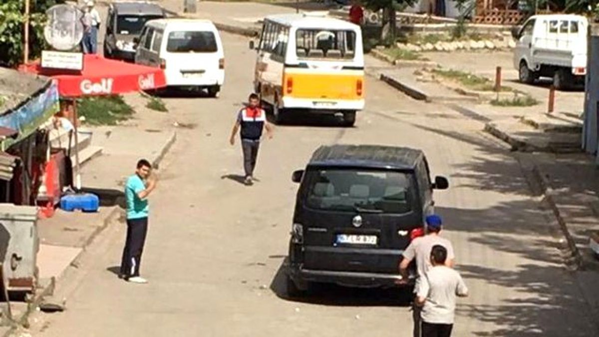 Saldırgana Çarpıp, Babasının Hayatını Kurtardı