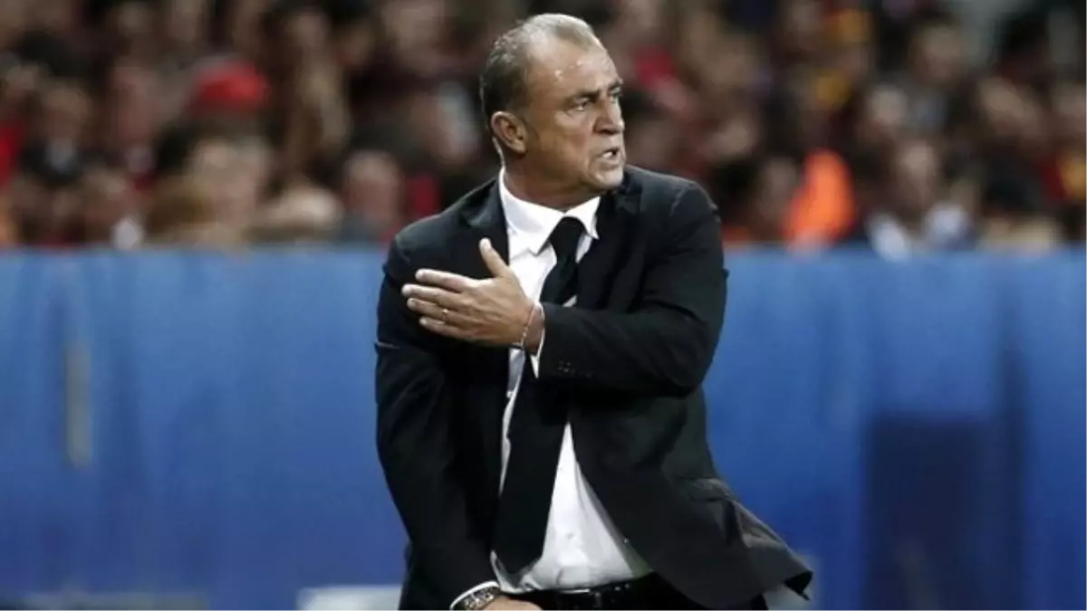 Terim\'den Futbolculara: Gerçekten Üzülmeniz Gerekiyor