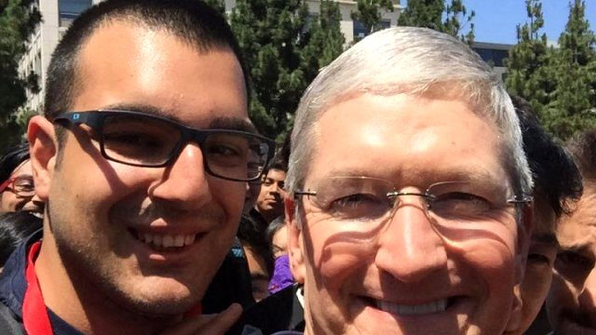 Apple'ın, Merkezine Çağırdığı Emirhan Erdoğan İlk Türk Öğrenci Oldu