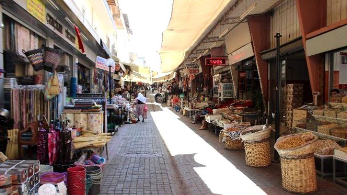 Aydın Bir Anda Boşaldı