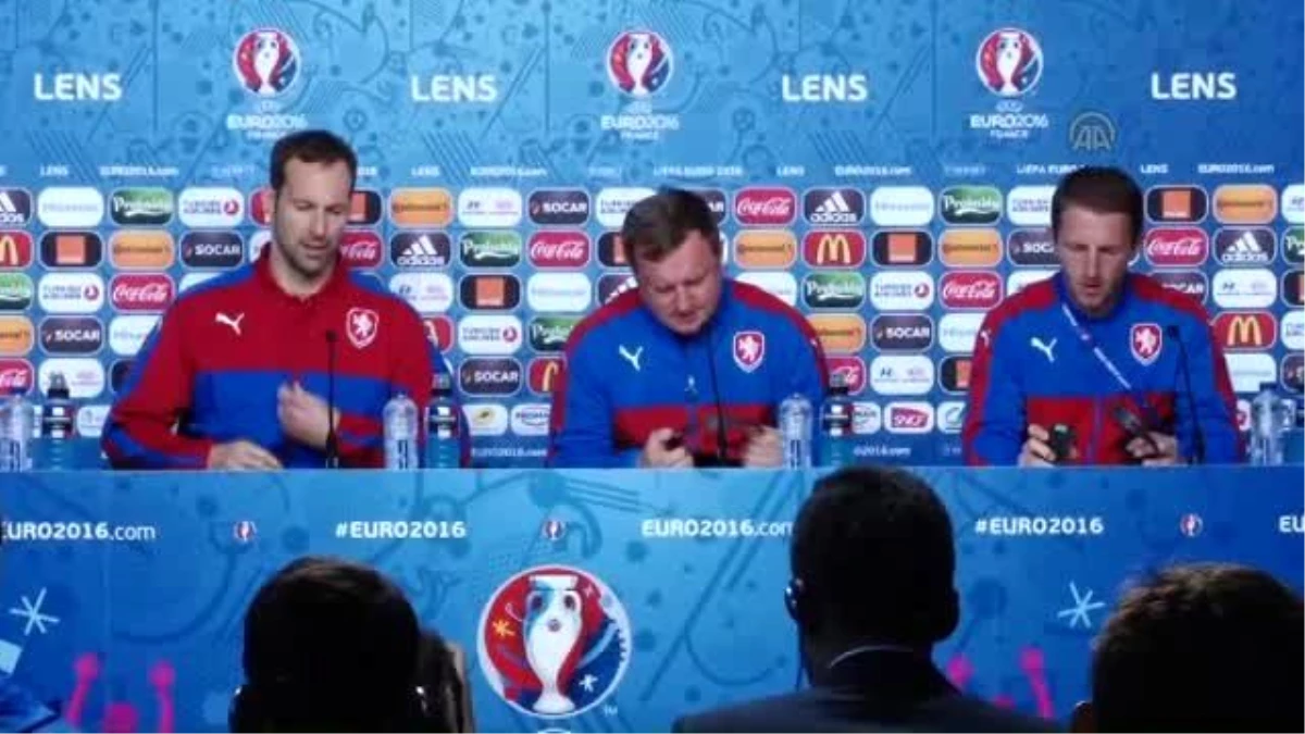 Cech: "Türkiye\'nin İyi Bir Takımı ve Kaliteli Oyuncuları Var"