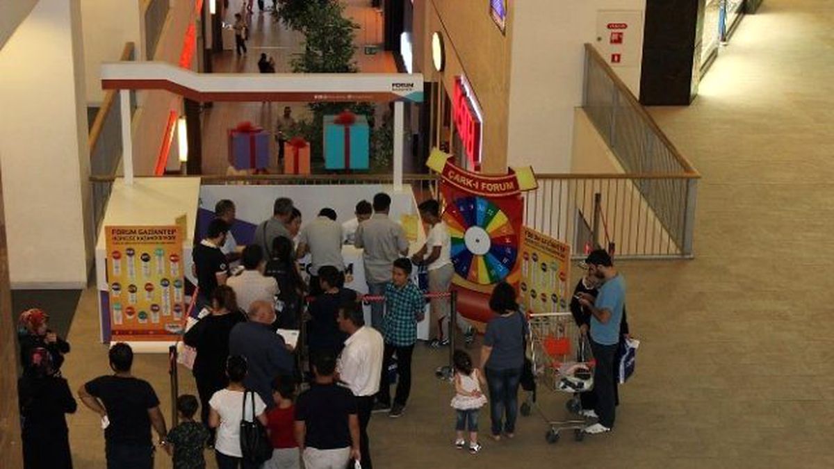 Forum Gaziantep Çark-ı Forum\'dan Yine Hediye Yağmuru