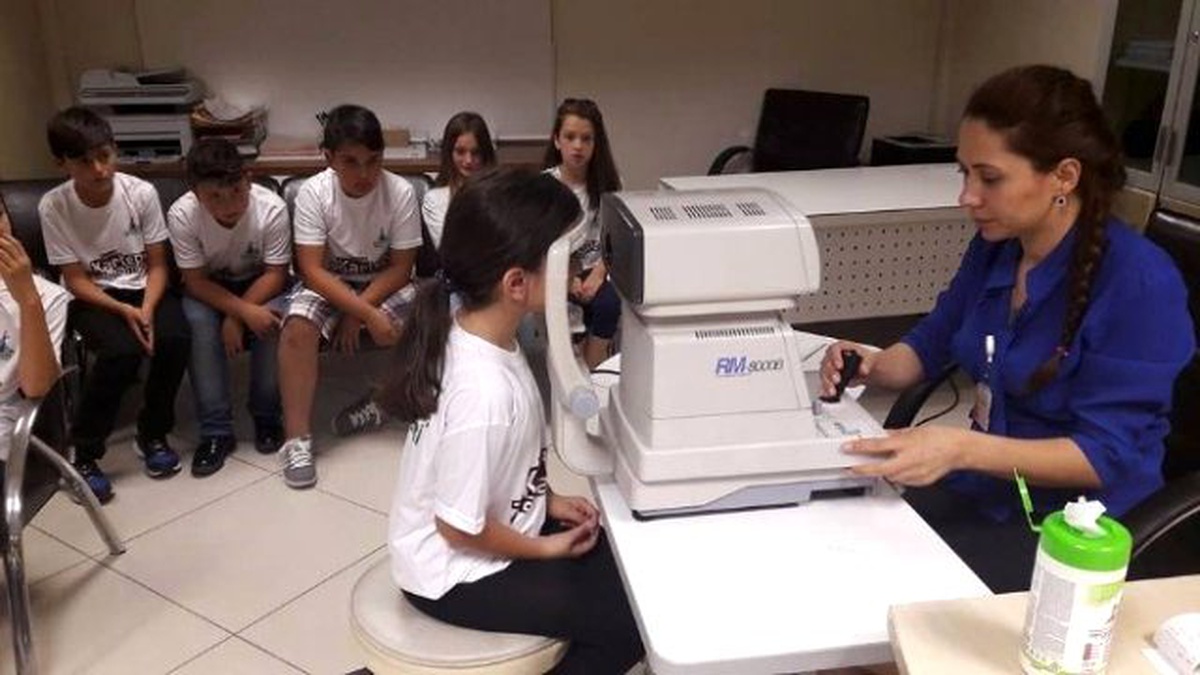 Kartepe Bilgi Evi Çocukları Göz Kontrolünden Geçti
