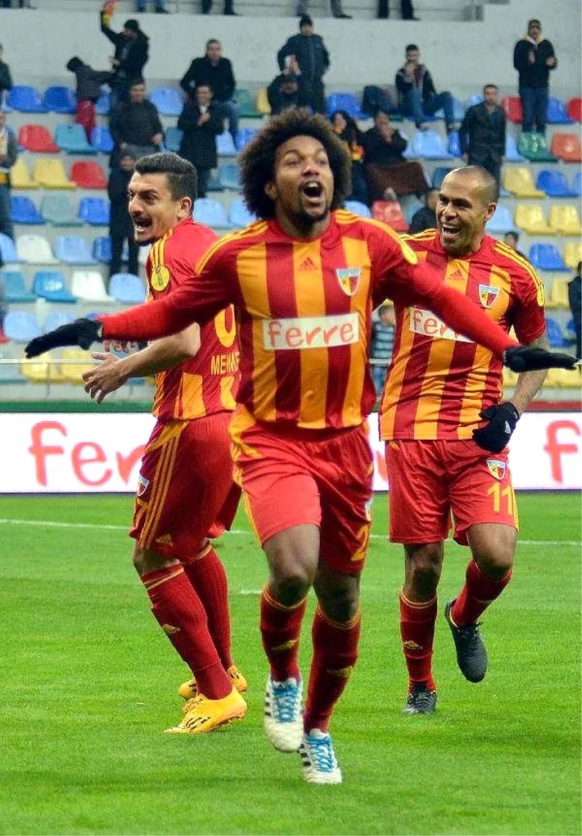 Kayserispor\'da Kaptan Olan Gider" Geleneği Değişmedi