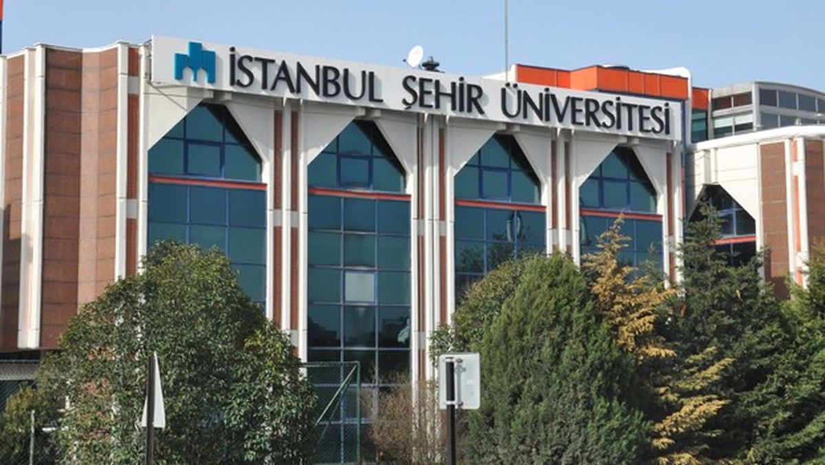 Ünlü İsimler İstanbul Şehir Üniversitesi\'ne Katıldı