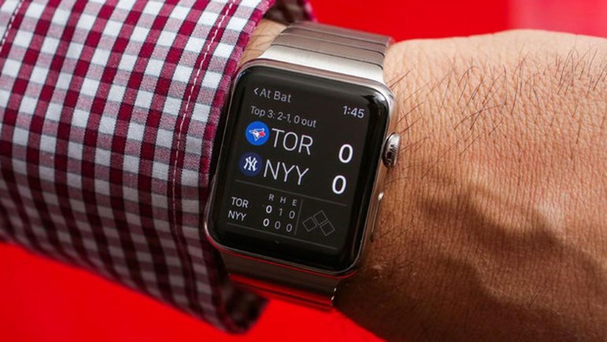 Yeni Apple Watch\'ta Kamera da Olacak