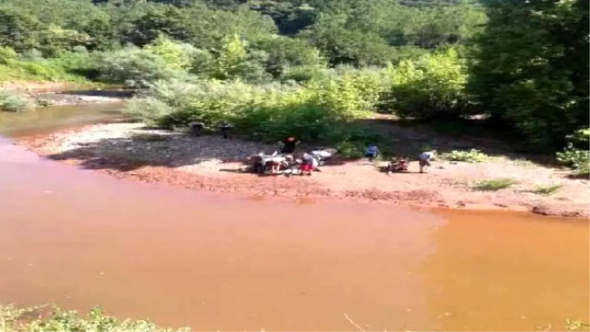 16 Yaşındaki Genç, Serinlemek İçin Girdiği Derede Boğuldu