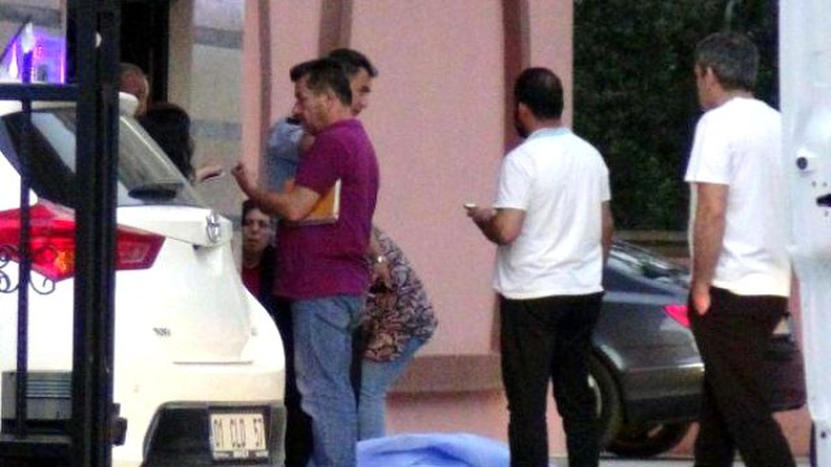 4\'üncü Kattaki Evinin Penceresinden Düşüp Öldü