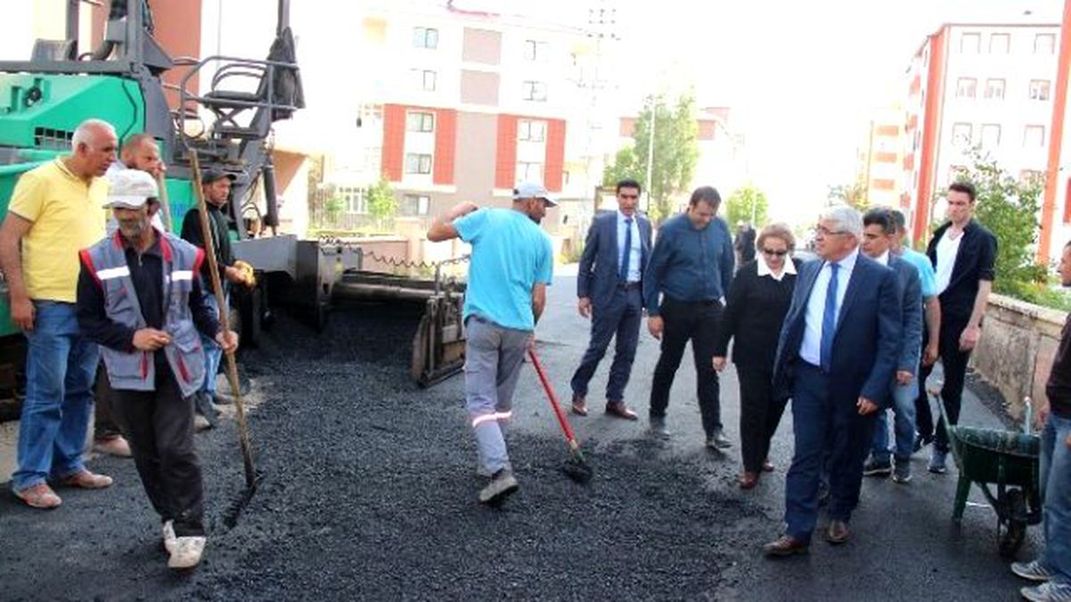 Başkan Karaçanta, Asfalt Çalışmalarını Yerinde İnceledi