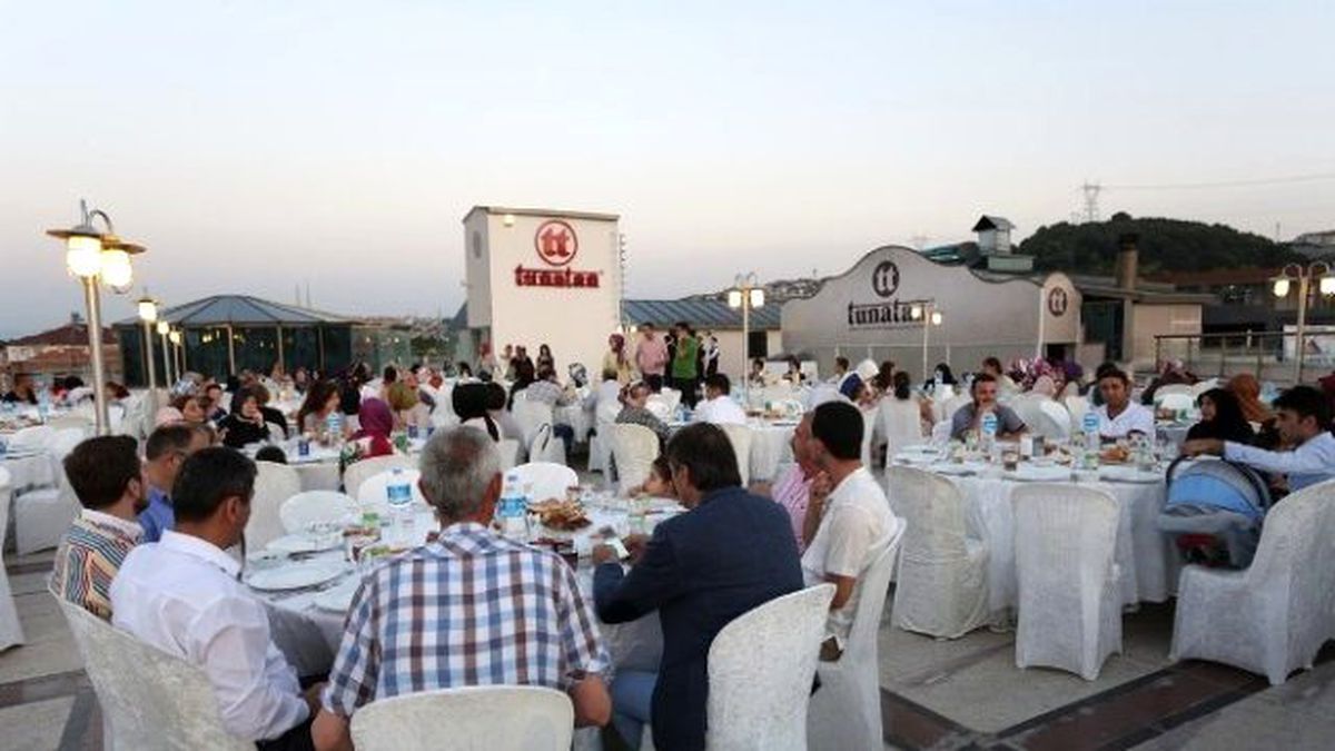 Başkan Yusuf Alemdar Yöçeyder Serdivan Şubesiyle İftar Açtı