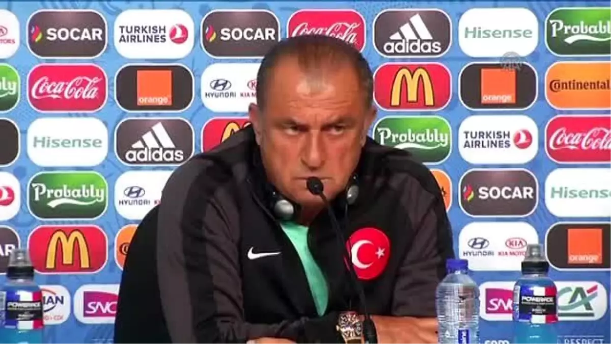 Fatih Terim Basın Mensuplarının Sorularını Cevapladı (2)