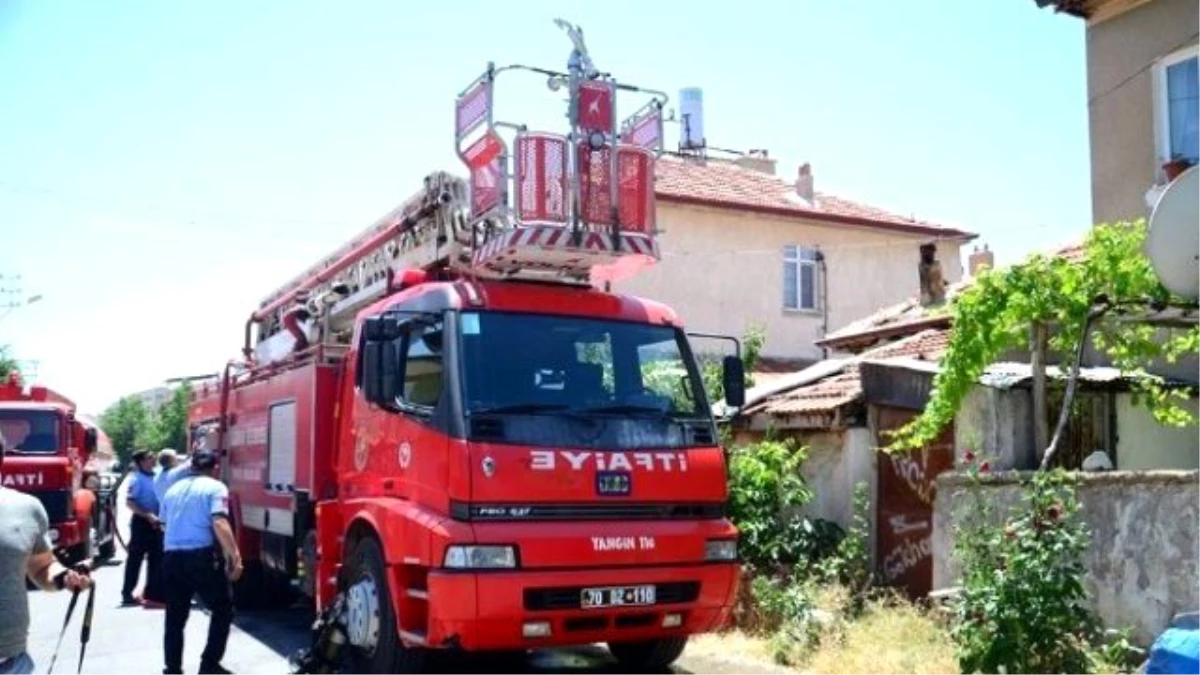 Karaman\'da Çıkan Ev Yangınında Bir Genç, Yanarak Yaralandı