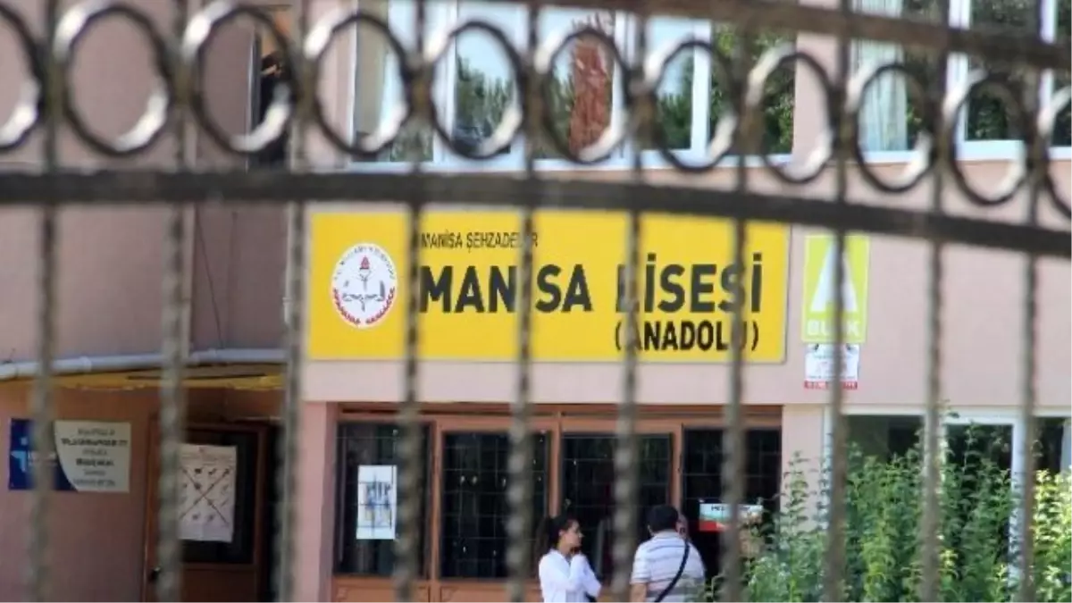 Manisa Lisesi\'nde Taciz İddiası