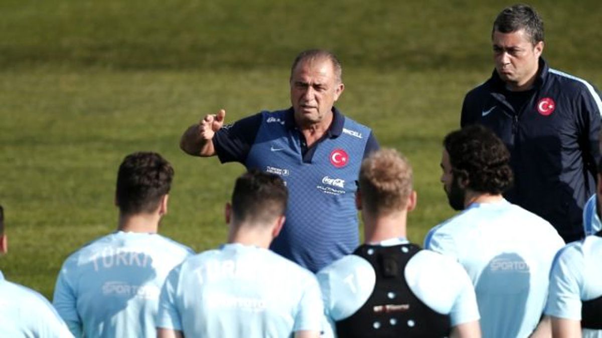Türkiye Çekleri 2 Farklı Yenerse Son 16'ya Kalma Şansı Var