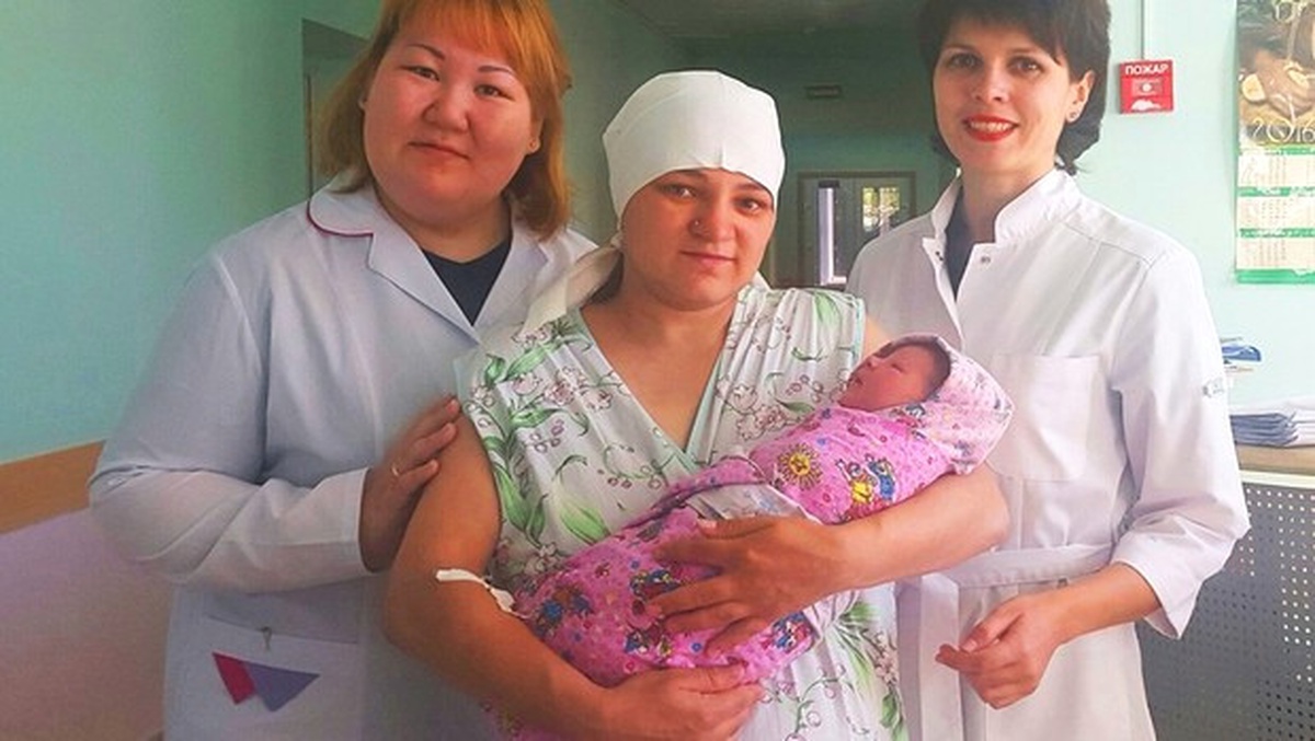 Ormanda Doğum Yapan Kadının Kan Kokusuna Ayı Geldi!
