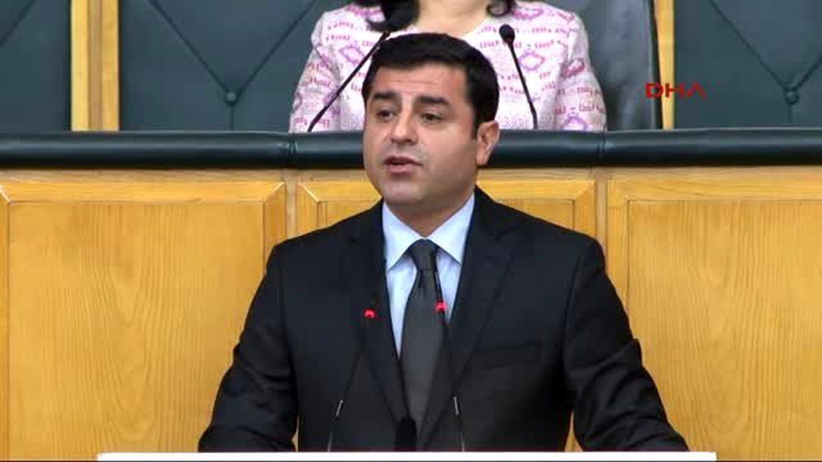 Selahattin Demirtaş: Bedeli Ne Olursa Olsun Belediyelere Sahip Çıkın
