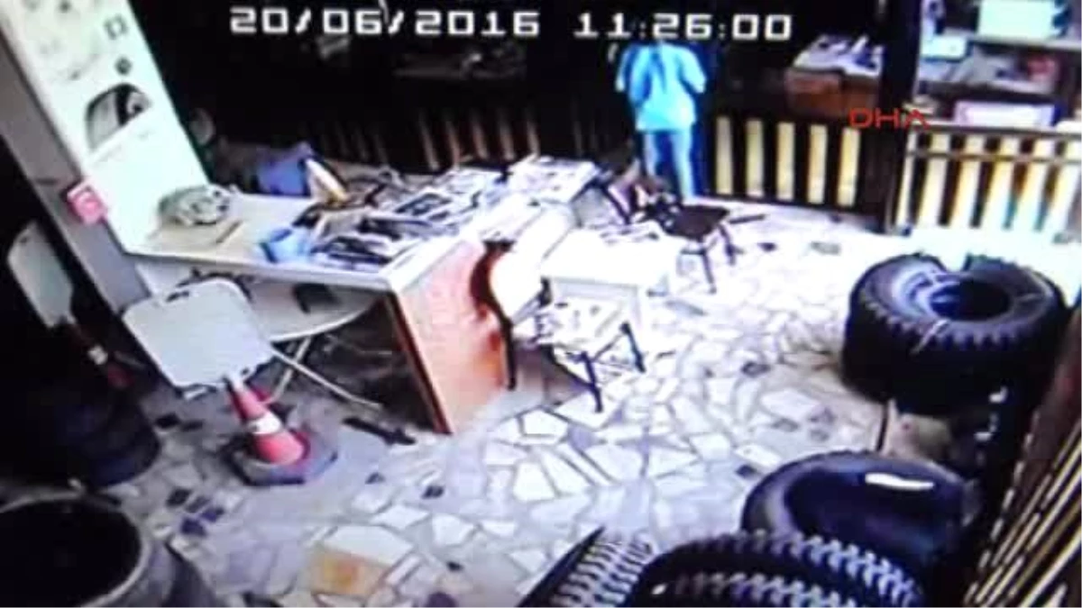 Tekirdağ Küçük Yaştaki Hırsızlar Güvenlik Kamerasına Yakalandı