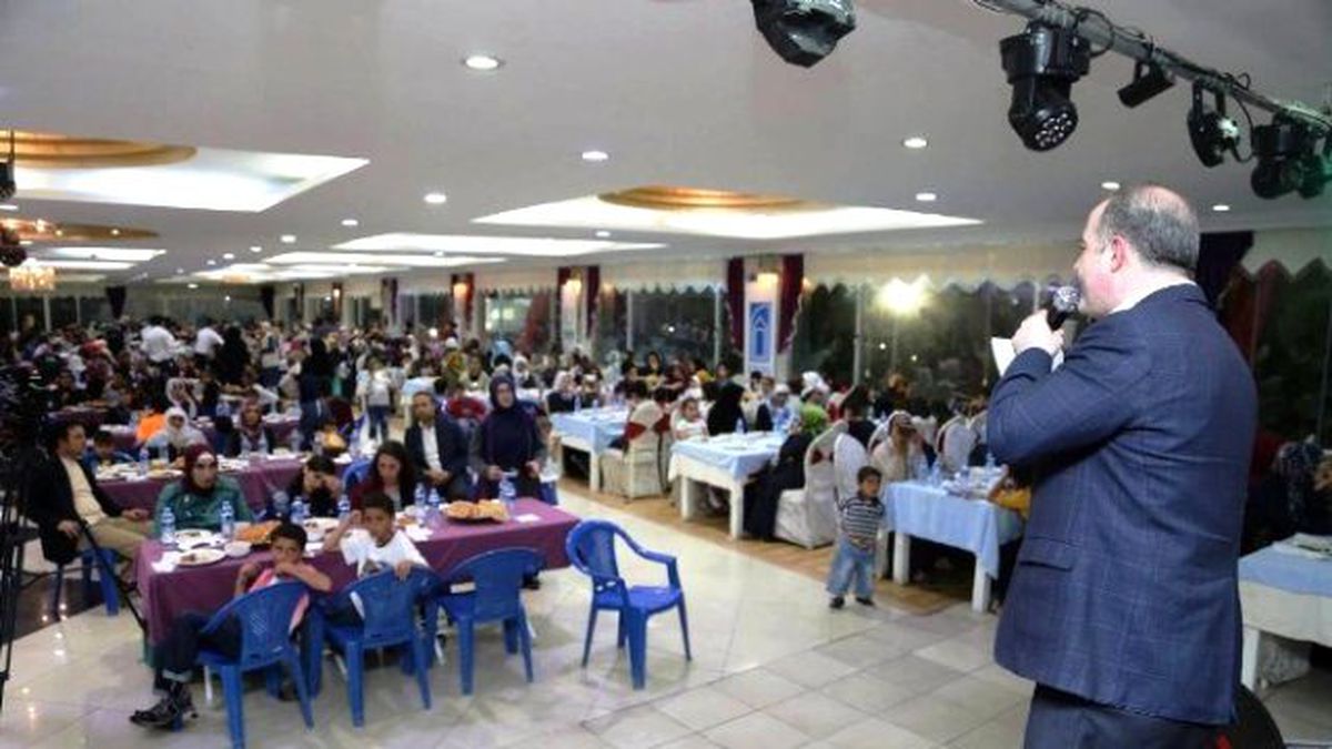 Vanlı Yetimler İftar Sofrasında Buluştu