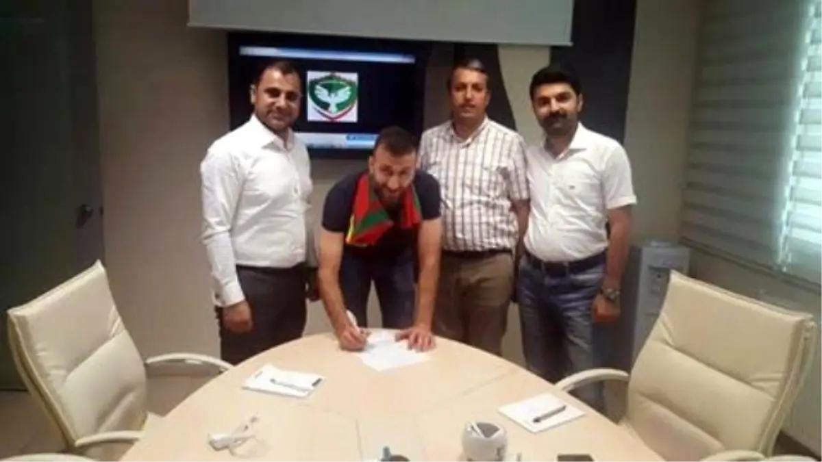 Amedspor Güngör ile anlaştı