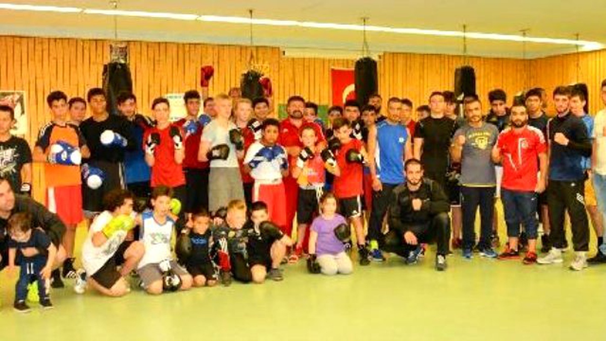 Boks Milli Takımı Almanya\'da Kampa Girdi