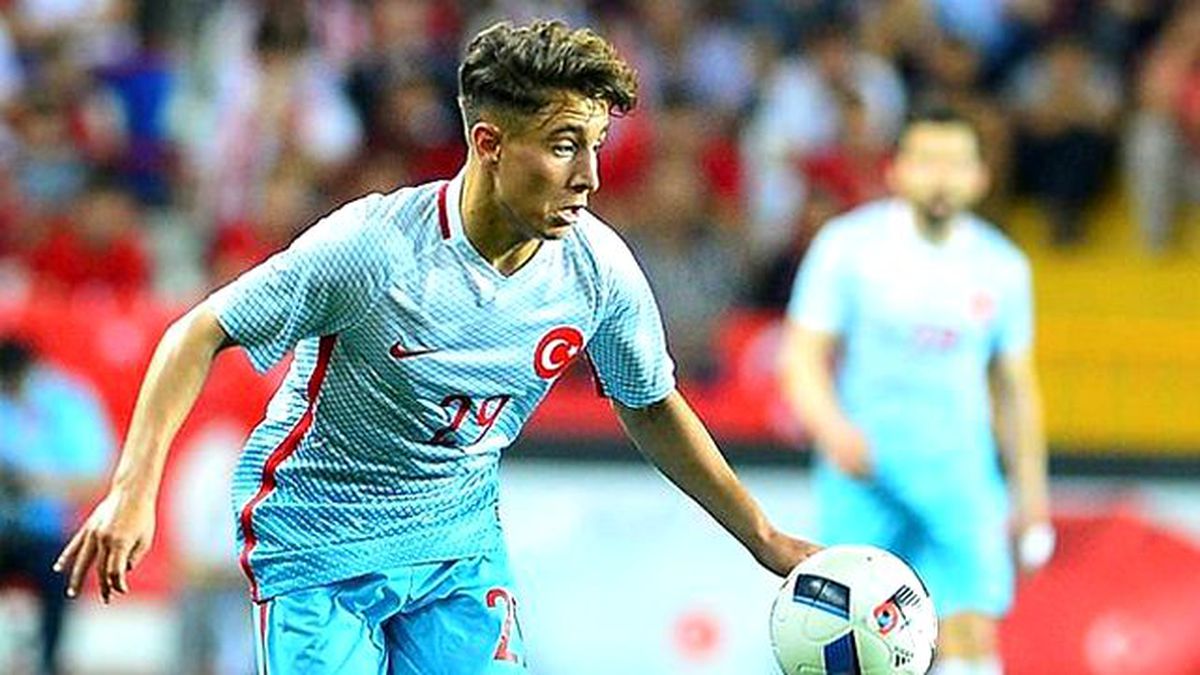 Borussia Dortmund'daki Hocası Emre Mor'u Aradı: Harikaydın