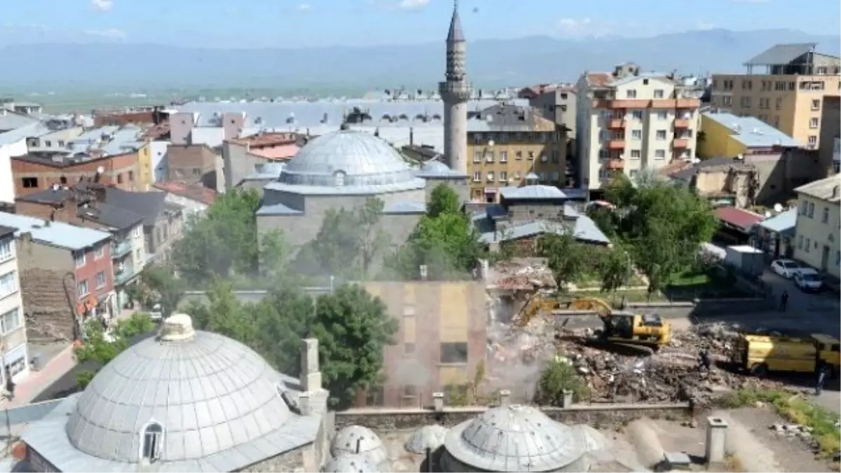 Erzurum\'a Bir Tarihi Meydan Daha Geliyor