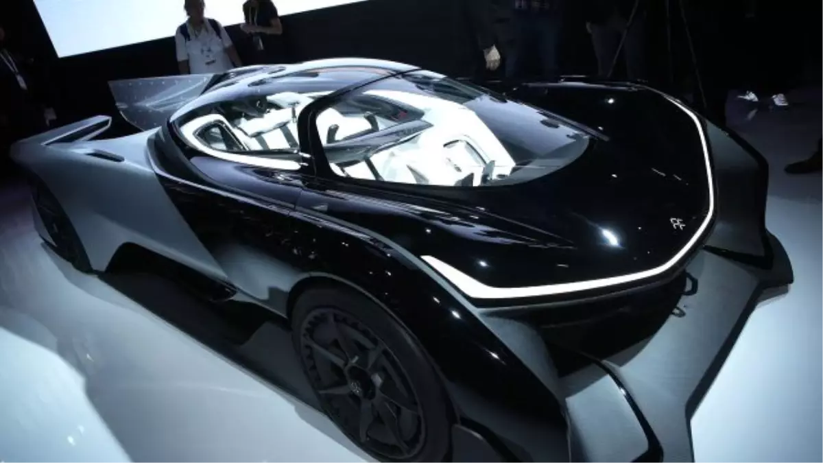 Faraday Future Özerk Otomobilini Test Ediyor