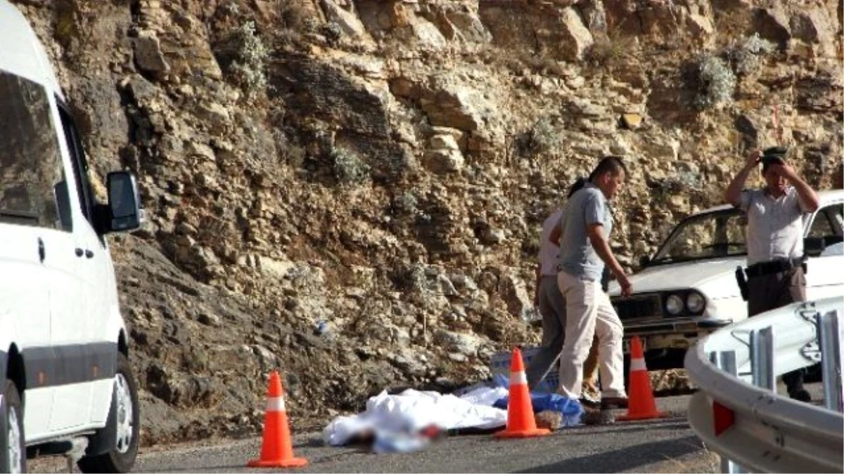 Kekik Toplamak İsterken Kayalıklardan Düşerek Hayatını Kaybetti