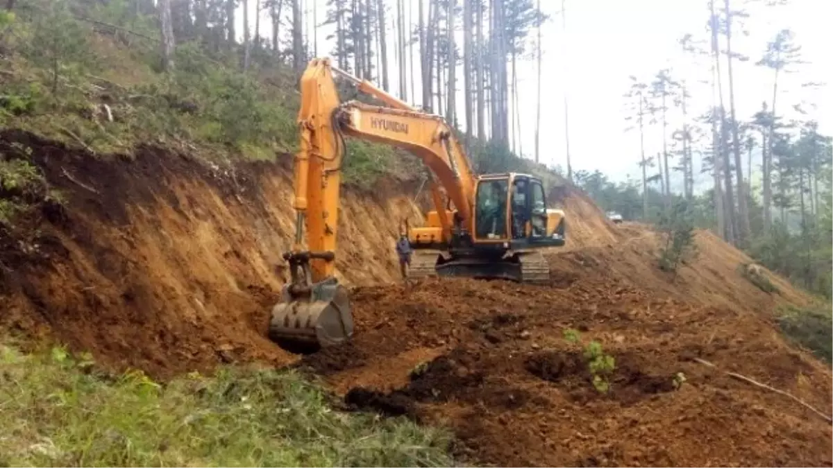 Kütahya\'da Orman Yolu Yapım ve Onarım Çalışmaları