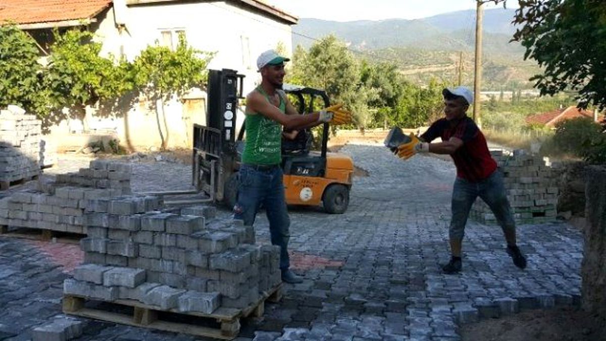Sarıcakaya\'da Üst Yapı Çalışmaları
