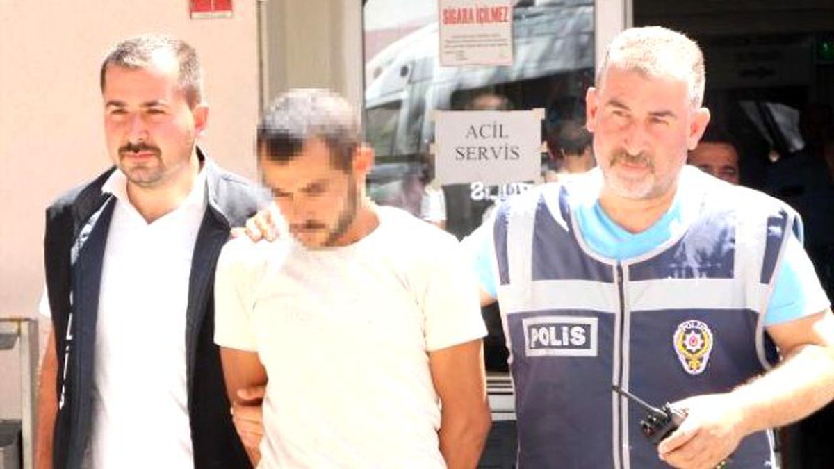 Telefon Dolandırıcılığı Şebekesinin Kuryesi Balıkesir\'de Yakaladı