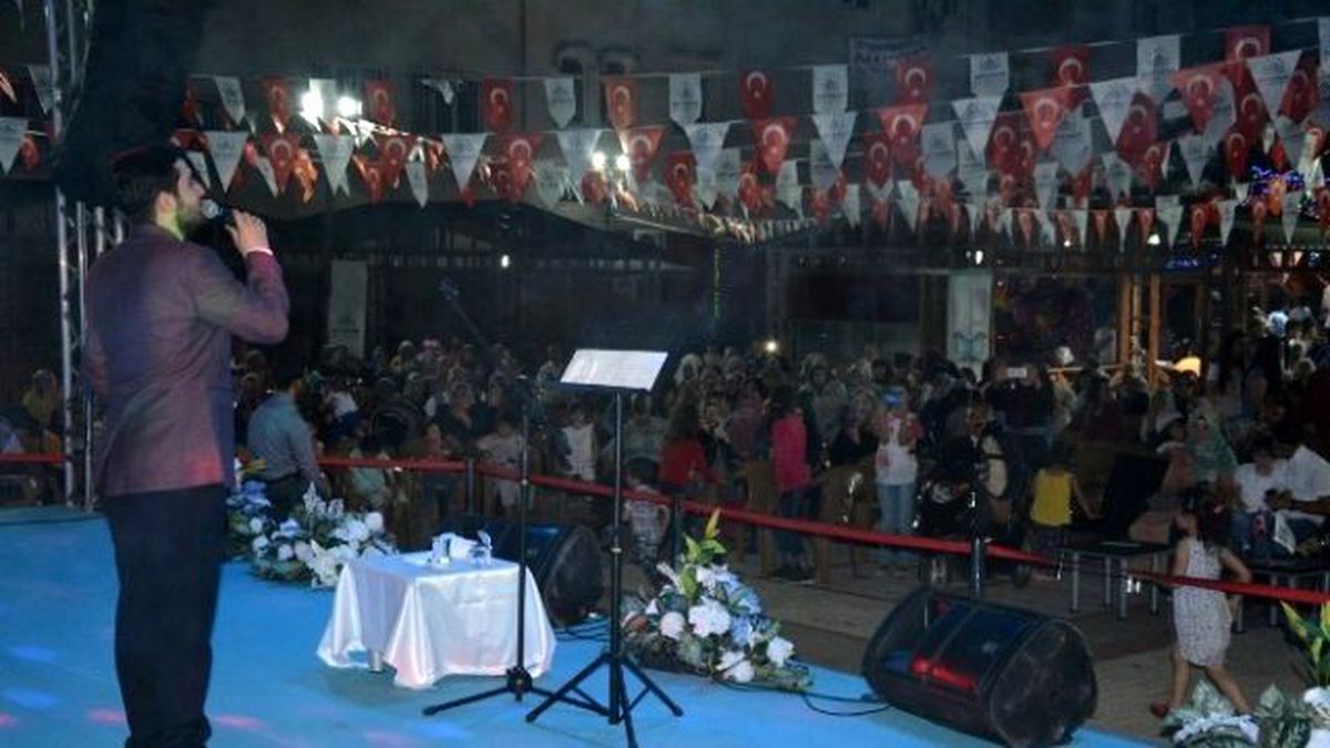 Ahmet Hakan Karagül\'den İlahi Ziyafeti