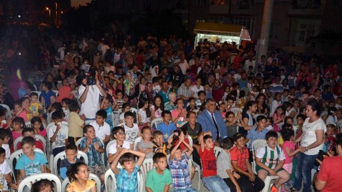 Başkan Özgüven, Çocuklarla Eğlendi