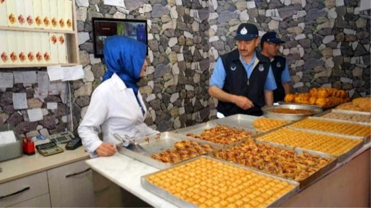 Bayram Öncesinde Gıda Satışı Yapan İşletmelerin Denetimi Sürüyor