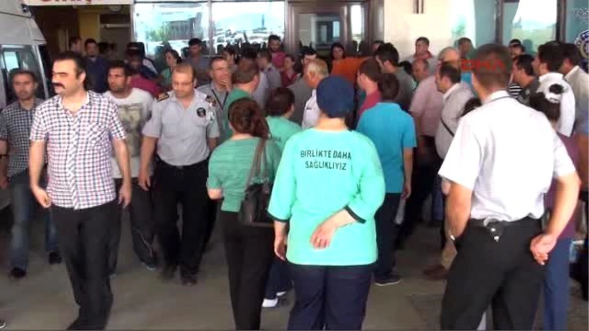 Edirne Hastaneden Maaşlarını Alamayan Taşeron İşçiler, İş Bıraktı