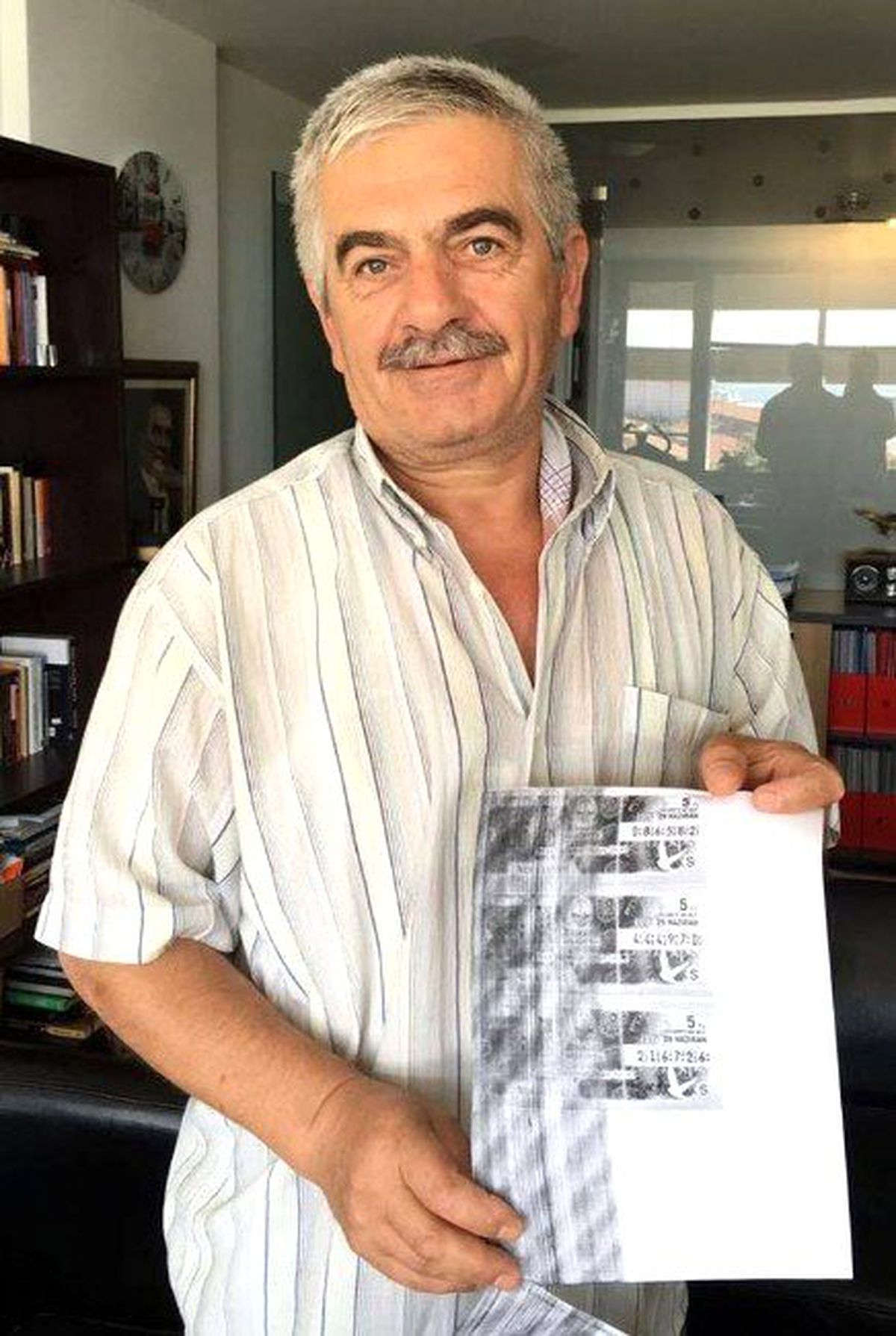 Kazı Kazandan 100 Bin TL Kazandı, Bayi Tarafından Dolandırıldı