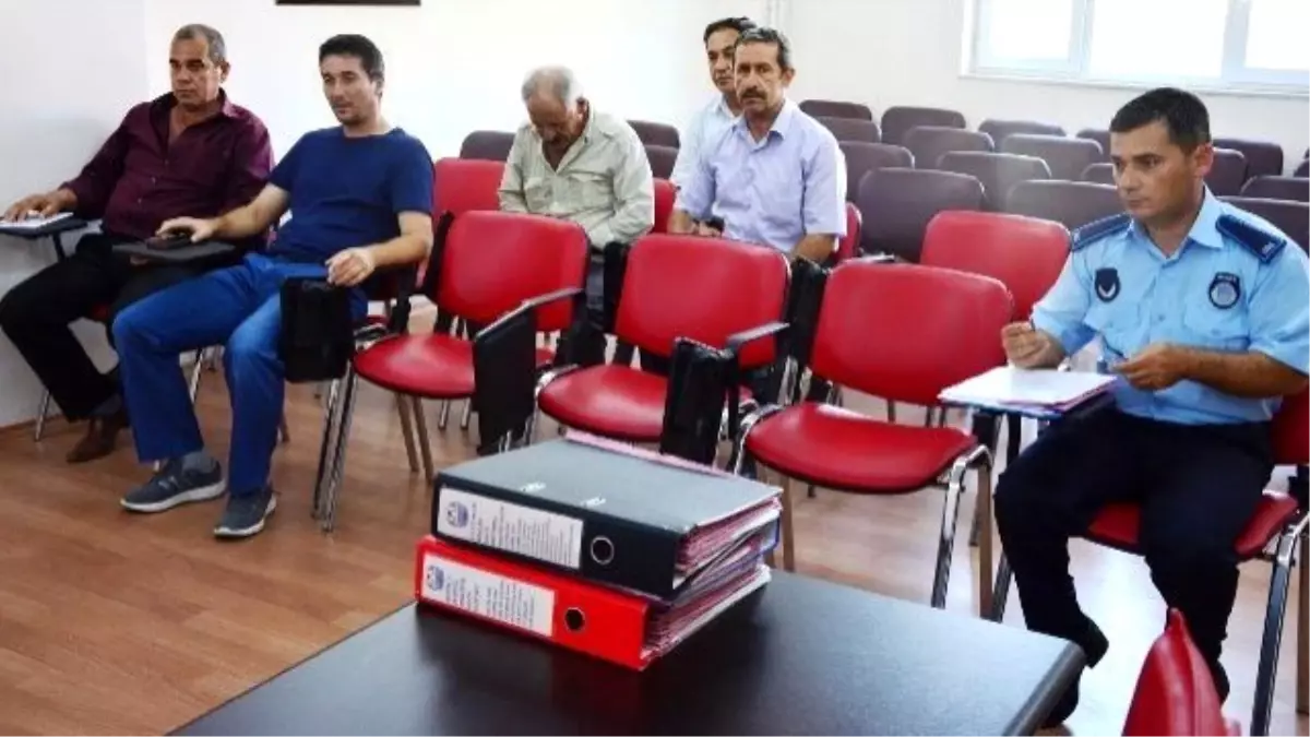 Lapsekili Minibüs Şoförleri İstişare Toplantısına Katıldı