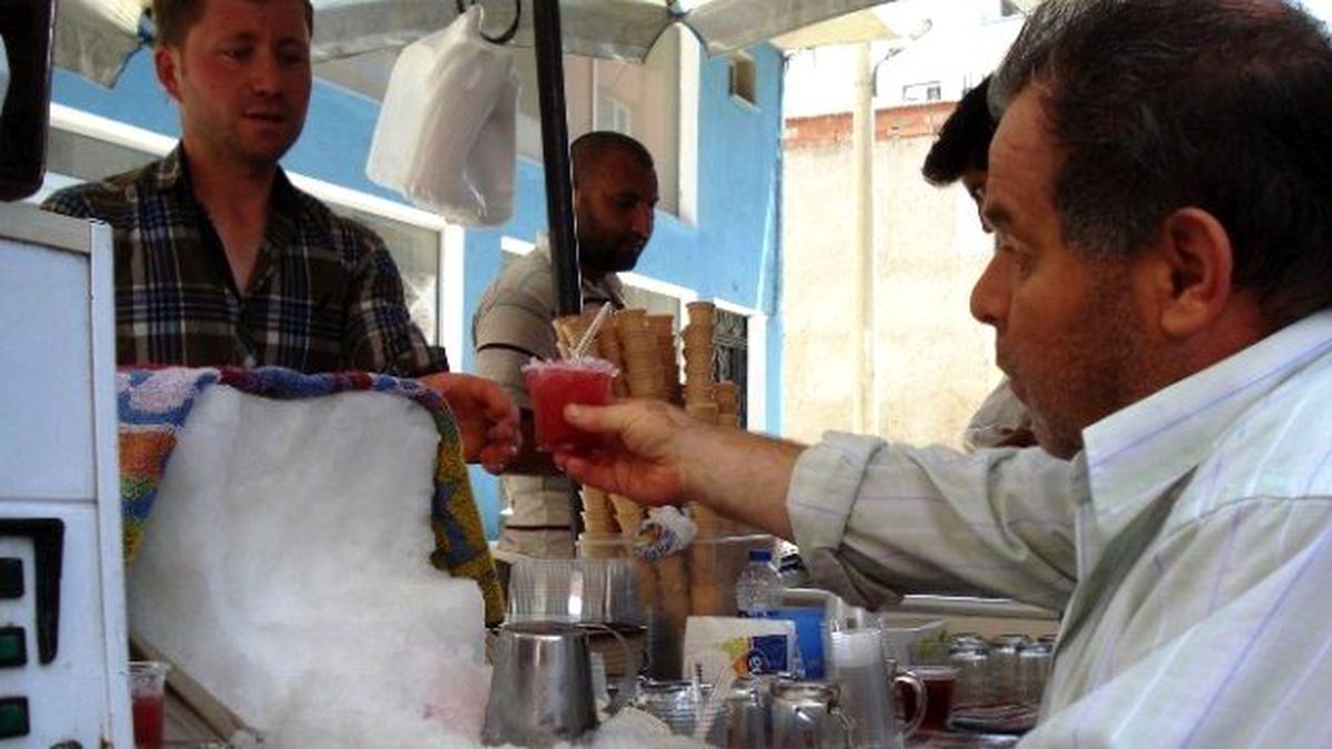 42 Derece Sıcaklığa Çare Kar Helvası