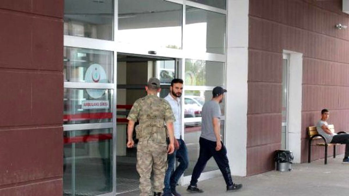 Adıyaman\'da Askeri Araca Roketatarlı Saldırı: 1 Asker Yaralandı