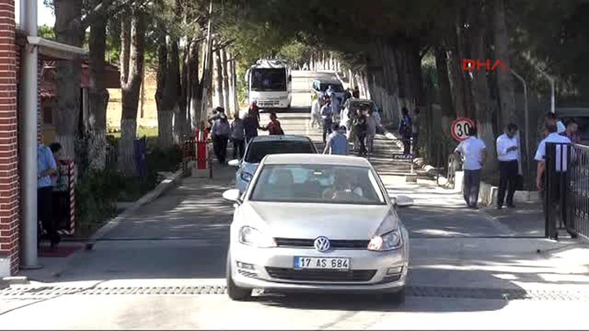 Çanakkale\'de Fetöpdy Davasında Ara Karar 2 Tahliye