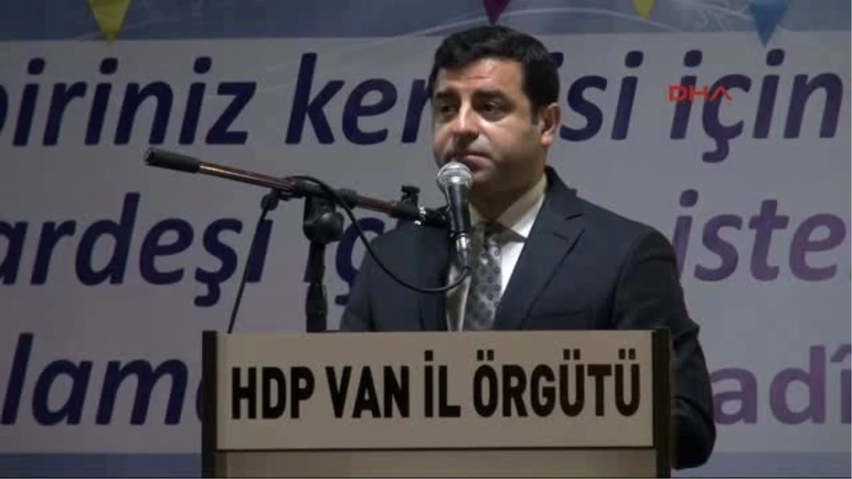 Demirtaş Van\'da İftara Katıldı - 2