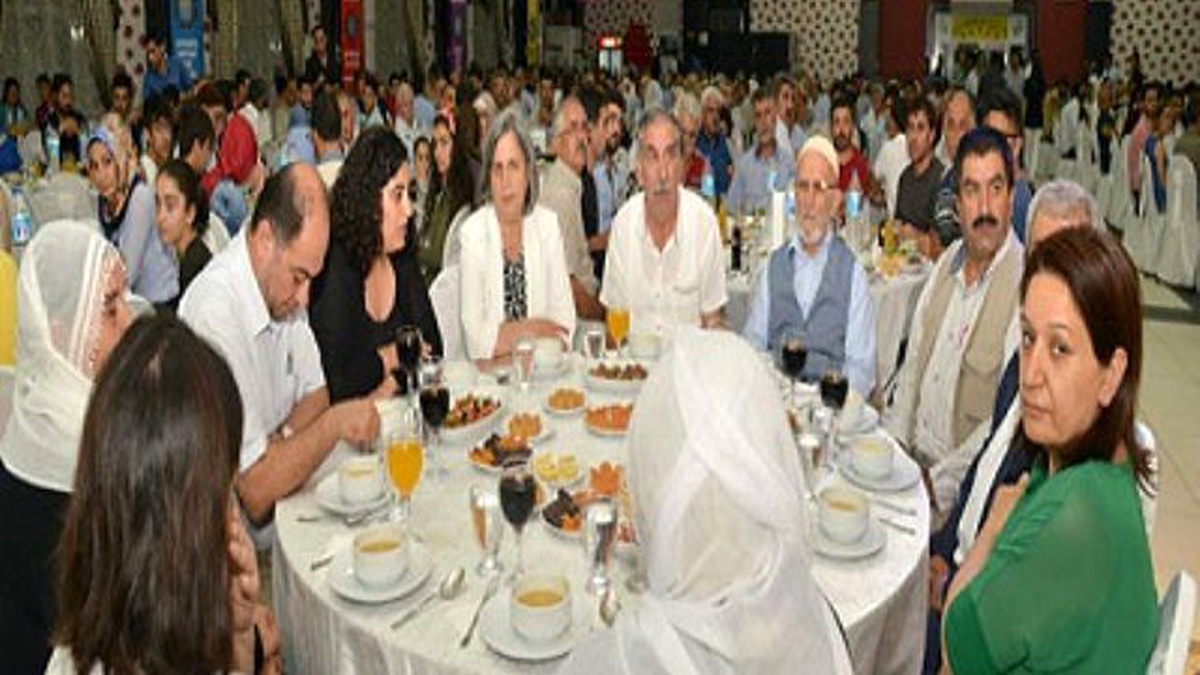Eş Başkanlar STK Temsilcileri ve Muhtarlarla Buluştu