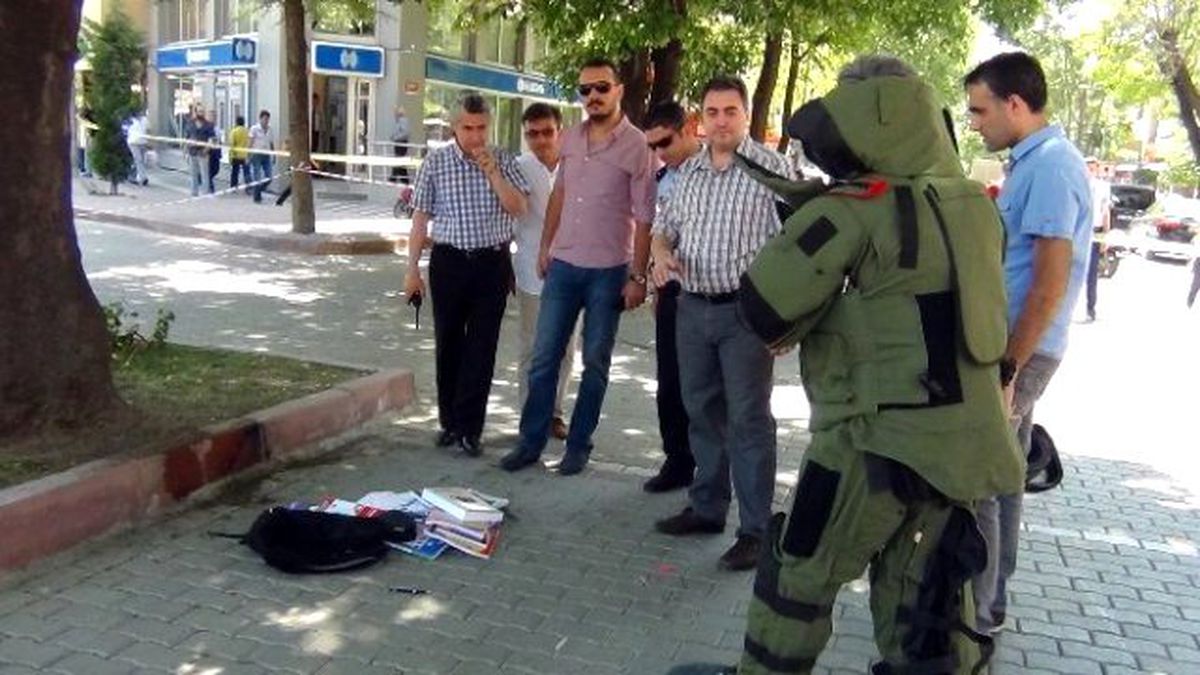Kütahya\'da Şüpheli Çanta Alarmı