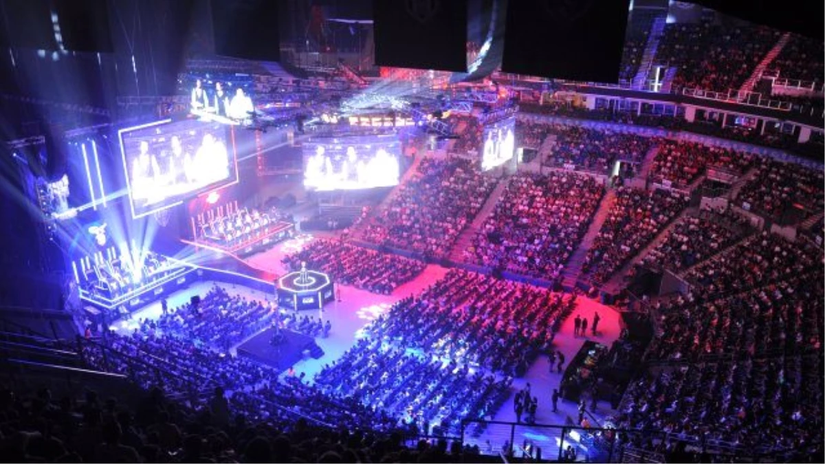 League Of Legends Türkiye Büyük Finali Ülker Sports Arena\'da