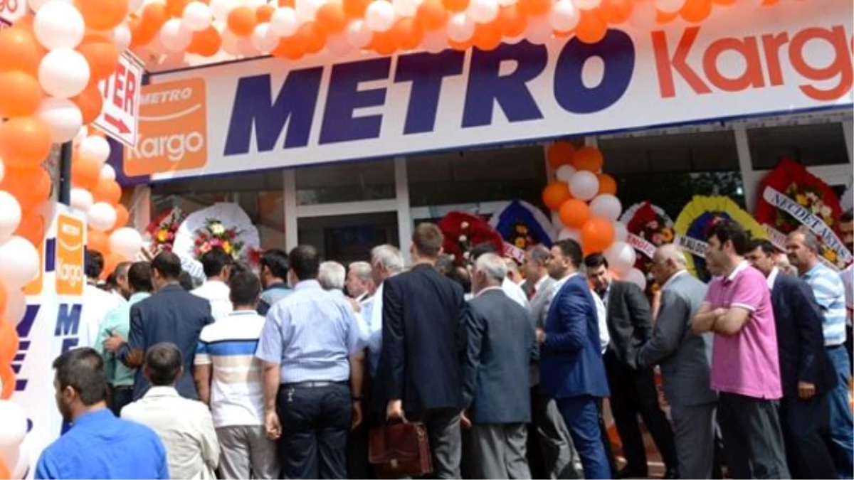 Metro Kargo Battı Yüzlerce Çalışan Ortada Kaldı