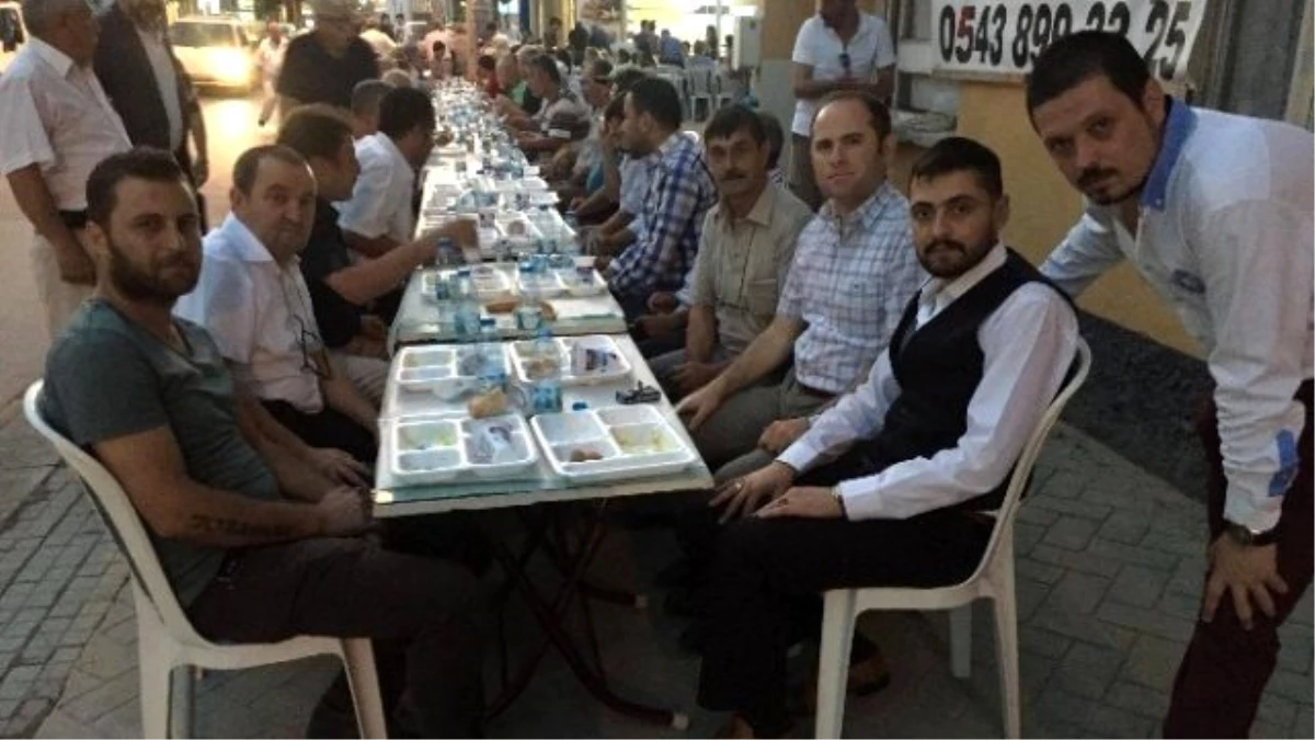 MHP ve Ülkü Ocakları İl Teşkilatları Esentepe Halkıyla Buluştu